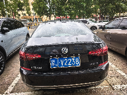蒙JV2238大众汽车牌SVW71423CT小型轿车1395ml处置
