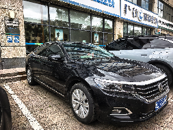 蒙JV2238大众汽车牌SVW71423CT小型轿车1395ml处置