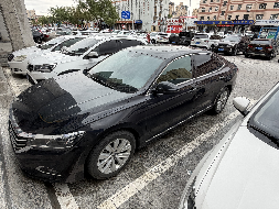 蒙H1012R大众汽车牌SVW71423CT小型轿车1395ml处置