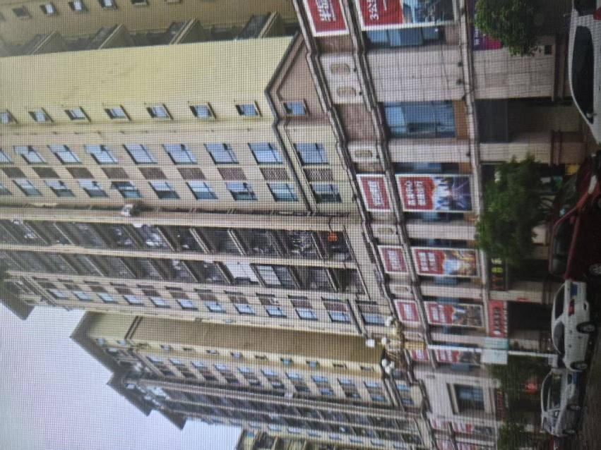 荔浦县荔城镇沙街社区滨江南路1号半岛国际酒店转让公告