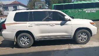 蒙AA851M丰田牌CA6521G1E4小型普通客车3.956L转让