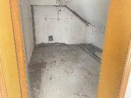淮海北路51号南立面西第七间招租公告