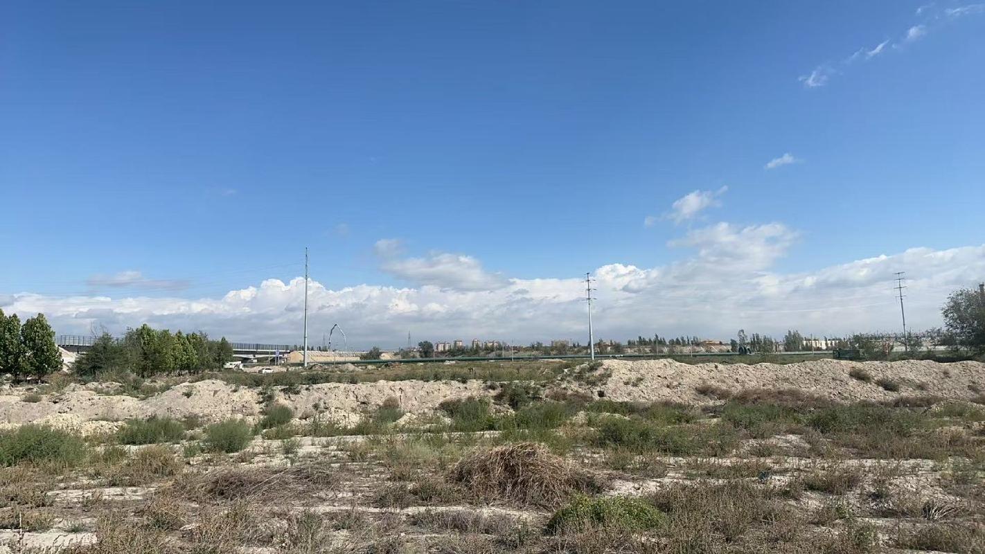 霍尔果斯丝路国际贸易物流有限公司租赁位于霍尔果斯经济开发区兵团分区横五路28号一宗土地使用权(国资监测编号GR2026XJ1001755)