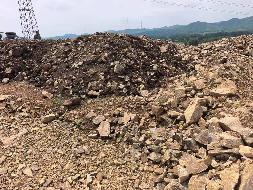 突泉县突泉镇建国村境内中广核20万千瓦风电项目建设产生的约13057.9立方米土石料剩余弃料转让(国资监测编号GR2026NM1004078)
