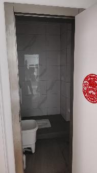 芜湖市镜湖区医苑小区1幢01号部分商业用房 （毗邻弋矶山医院）出租公告(国资监测编号GR2026AH2002391)