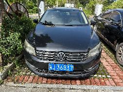 大众小型轿车、别克小型普通客车、康恩迪、安凯大型普通客车等16辆车转让公告