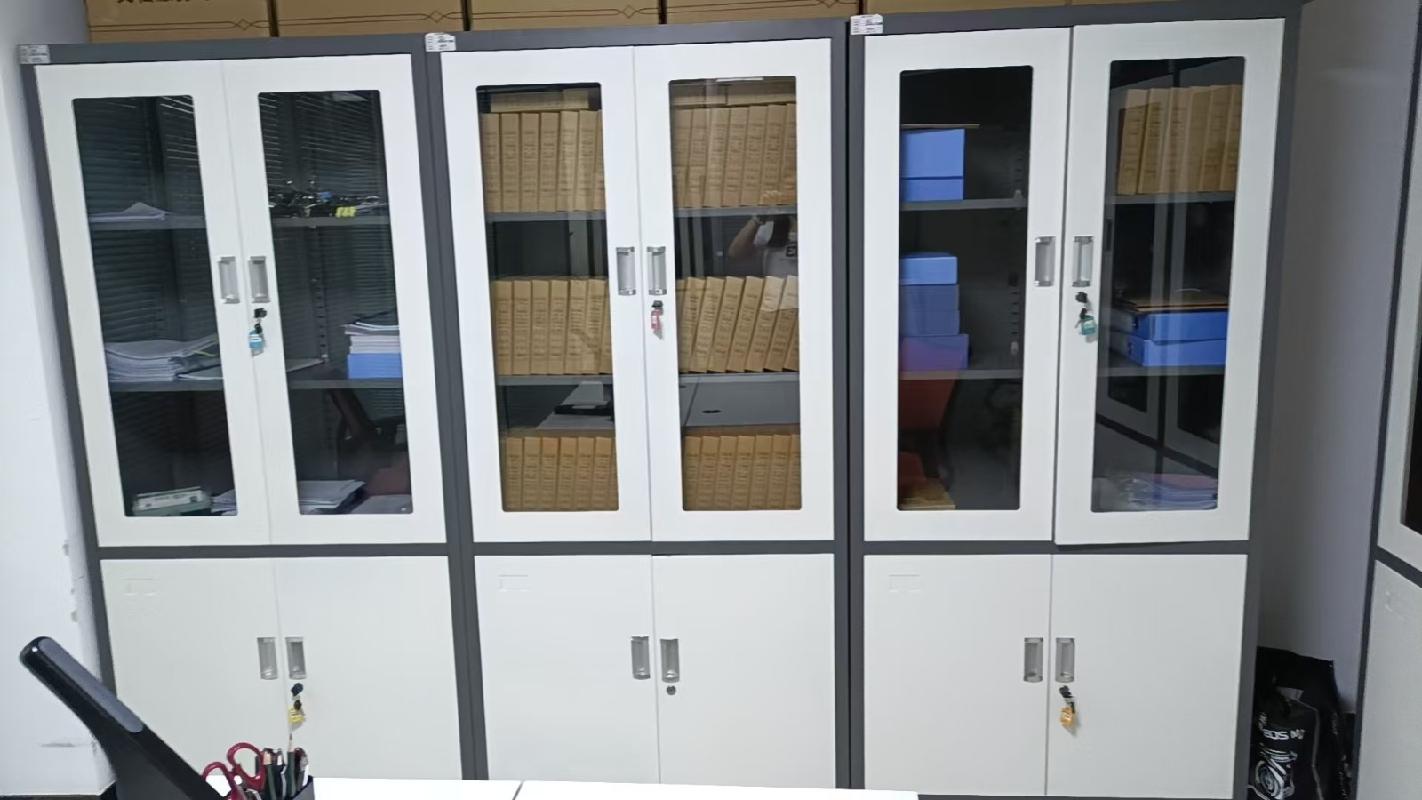 会议桌、转椅等一批办公设备处置（内蒙古农信篮球俱乐部有限责任公司）