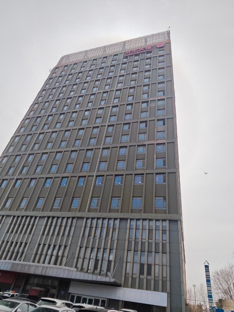 呼和浩特市赛罕区众生大厦5层转让