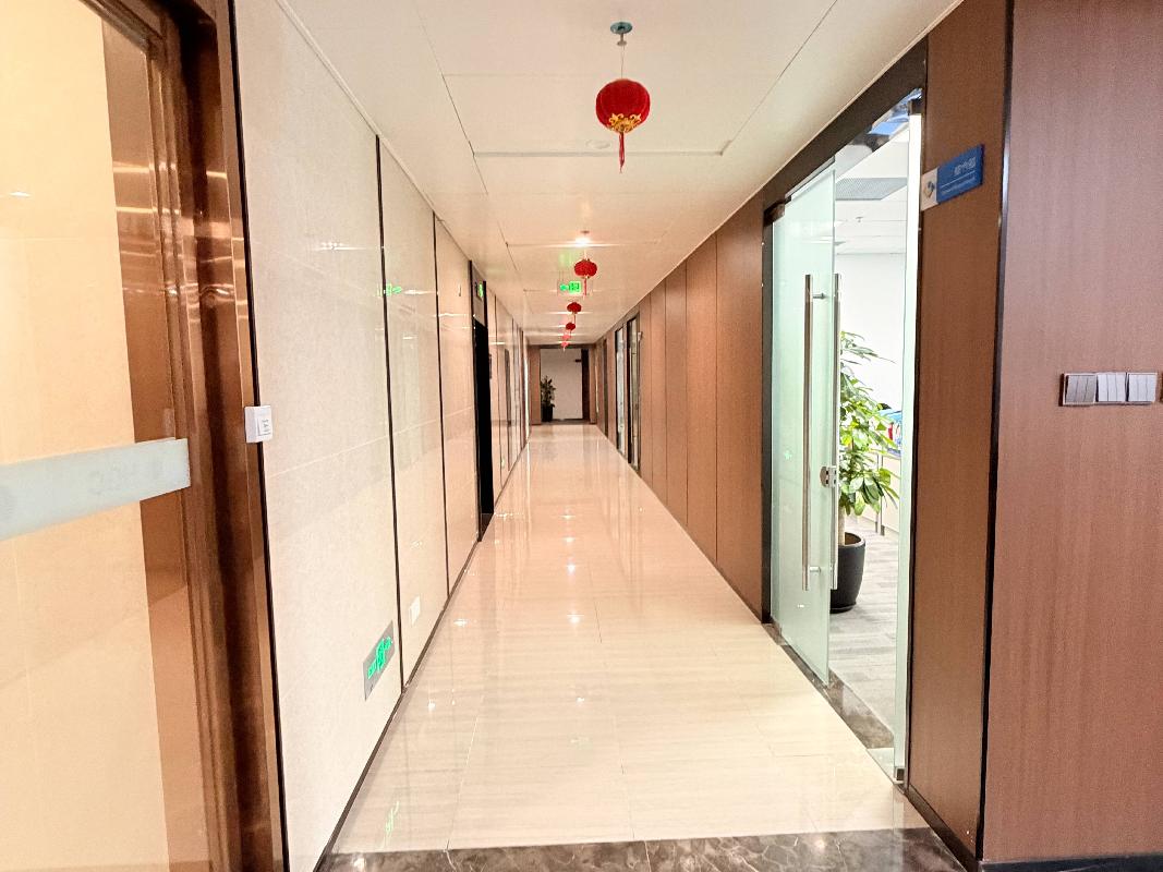 长沙市天心区湘江中路二段178号汇景发展环球中心写字楼39楼006-008号及011号房863.25㎡(国资监测编号GR2026HN1003582)