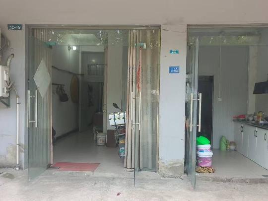 洪泽区潘家花园58号商铺招租公告