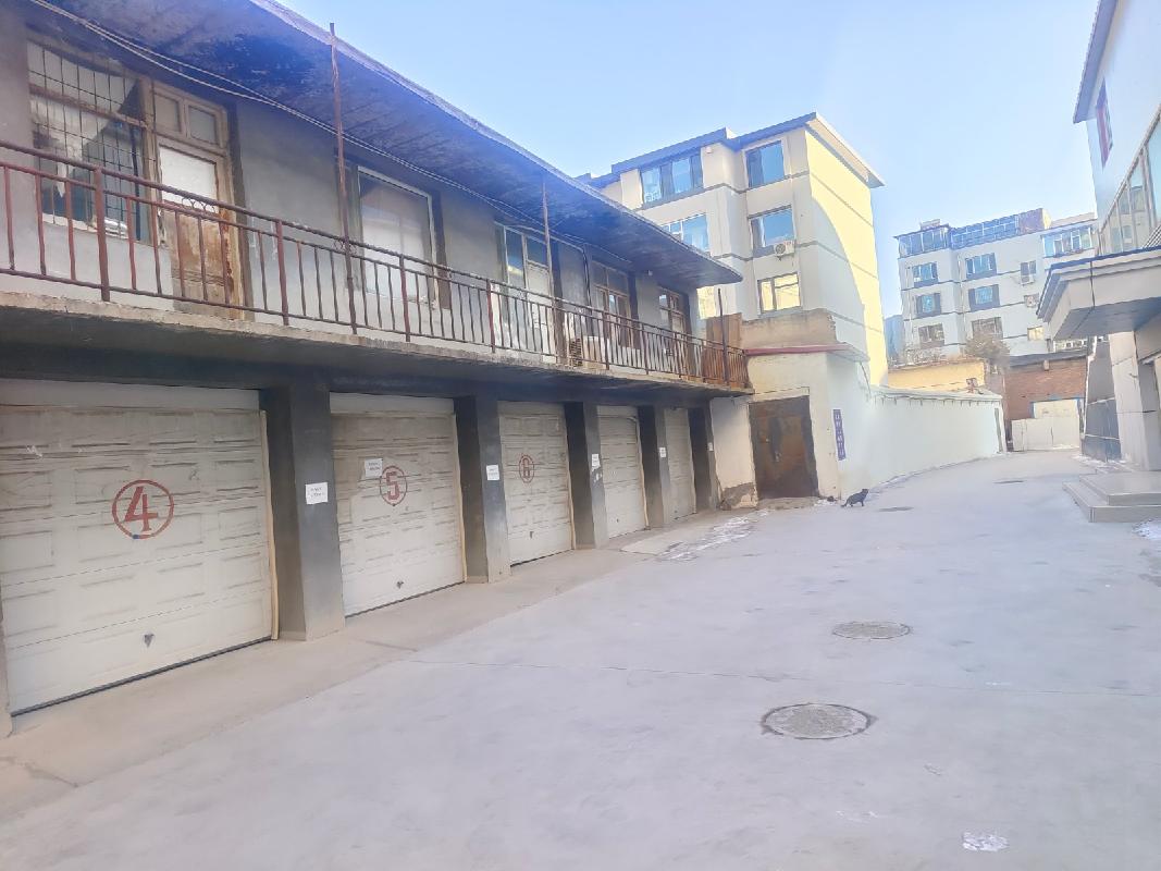 呼和浩特市回民区新华大街82号奥体酒店10-12层房产附带8间车库打包出租（年租金底价2695069元/年，租期5年）(国资监测编号GR2026NM1004339)