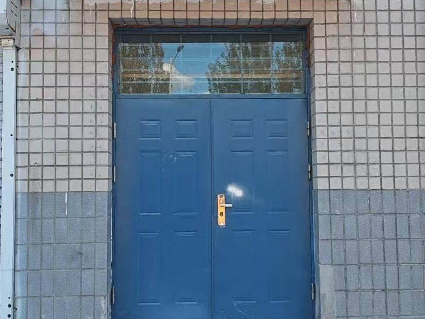 东北石油大学体育场、洗理中心等4处房屋分别招租交易公告
