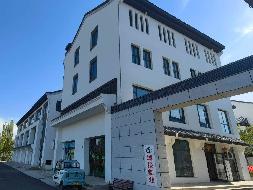 新疆疆淮房地产开发有限公司租赁位于第七师安远南街960栋301、302