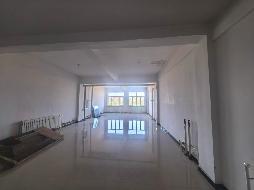 赤峰市宁城县天义镇园林路南段西侧铁西物流园区汽修综合楼D座102号房产出租（年租金底价10700元，租期1年）