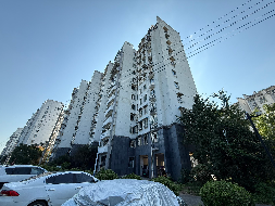 黄山市屯溪区油山路11号龙山花园西苑14套住宅房产转让公告(国资监测编号GR2026AH2002424)
