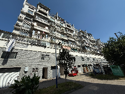 黄山市屯溪区龙山路16号万贯家园西苑19套住宅房产转让公告(国资监测编号GR2026AH2002420)