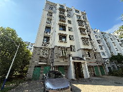 黄山市屯溪区油山路11号龙山花园西苑14套住宅房产转让公告(国资监测编号GR2026AH2002424)