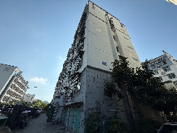 黄山市屯溪区油山路11号龙山花园西苑22套住宅房产转让公告(国资监测编号GR2026AH2002422)