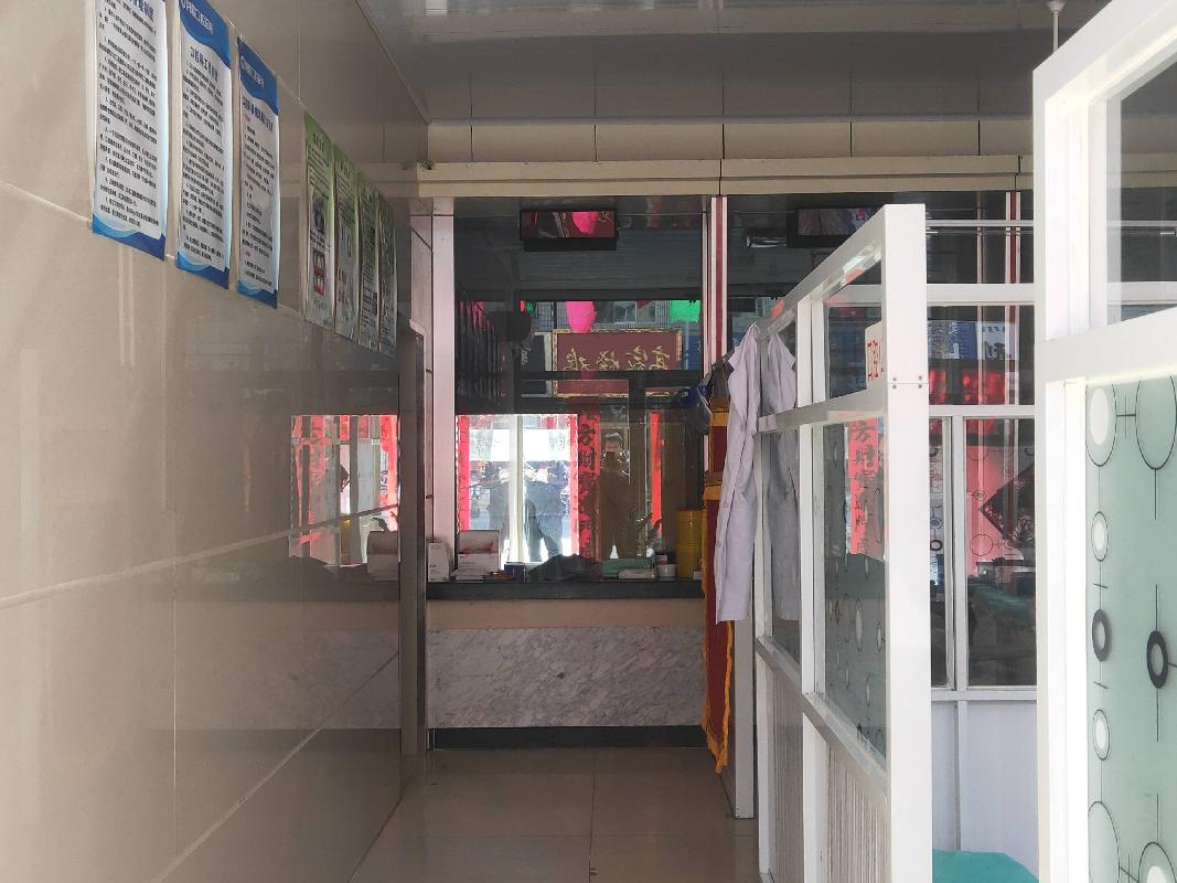 内蒙古赤峰市翁牛特旗持有乌丹镇儒学小区4#-9厅、乌丹镇全宁街道办事处河南居委会、2处房产分别转让