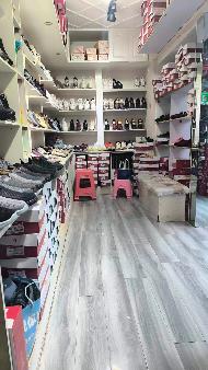 奎屯市国有资产投资集团有限责任公司位于团结西街机关平房22号商铺11.21㎡对外招租（租期1年）