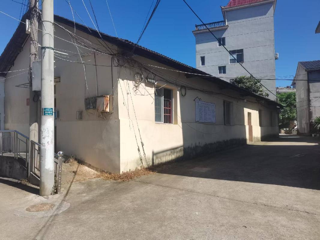 柯城区航埠镇上万村三处房产整体公开挂牌招租