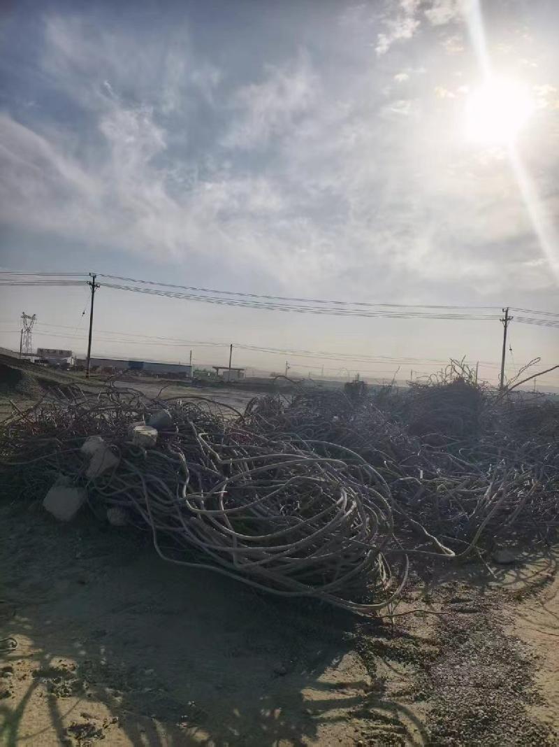 新疆交通投资（集团）有限责任公司吐鲁番分公司转让一批梁板废旧钢筋(国资监测编号GR2026XJ1001790)