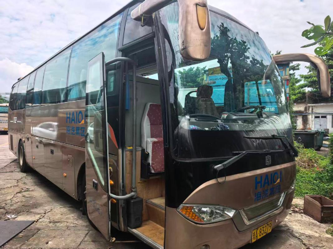 琼A83279中通牌、琼A97392金龙牌等四辆大型普通客车分别转让