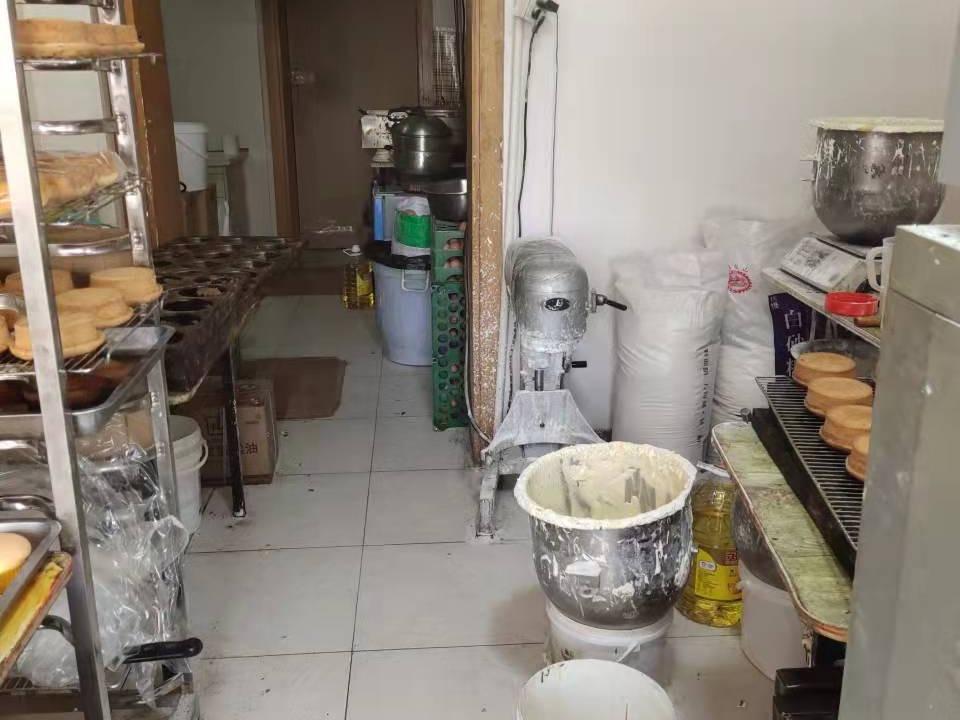 包头市昆都仑区林荫路8号店招租（年租金底价：36000元/年，租期：1年）（包钢集团万开实业有限公司）(国资监测编号GR2026NM1004357)
