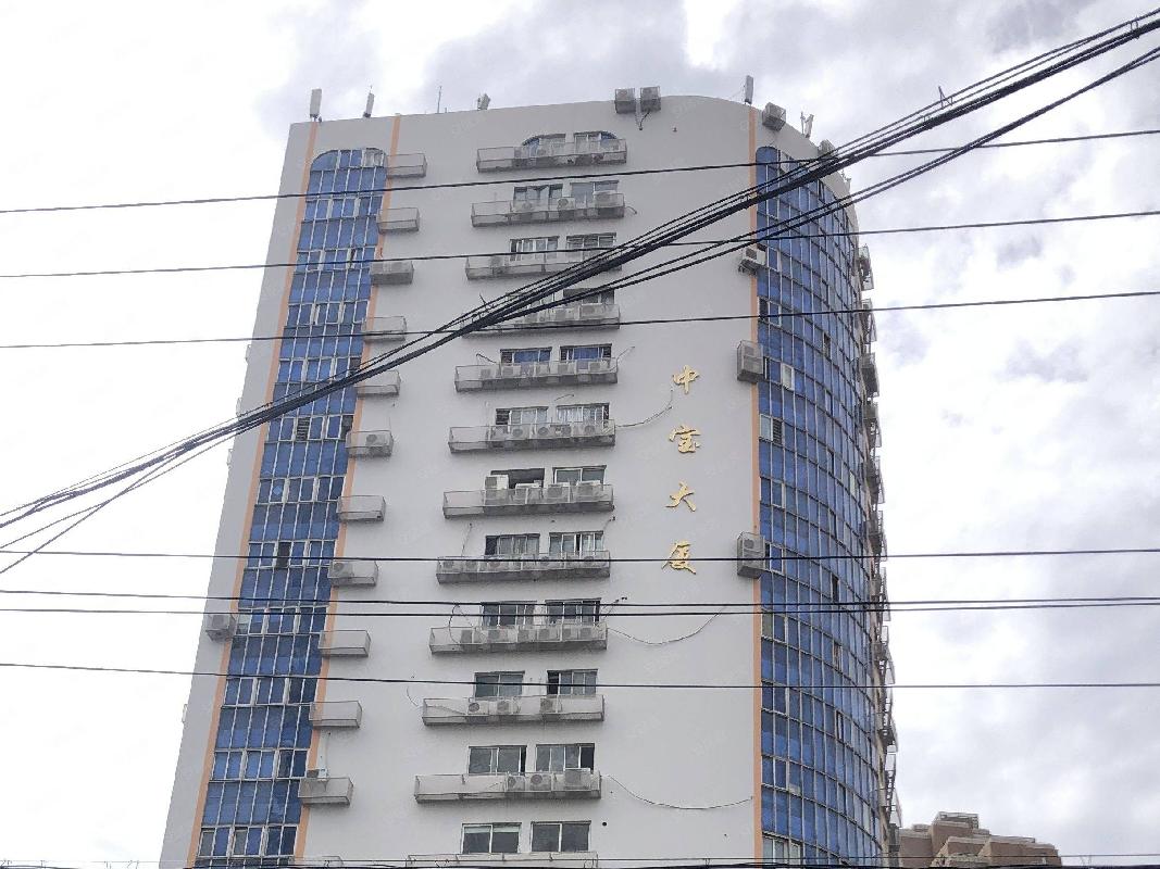 [上海市]中国石油兰州石油化工有限公司上海市中宝大厦801-805室房产转让公告（第二次）