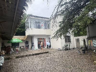 溧阳市上兴镇紫竹线北侧鸡隆坝自来水厂厂房200平米左右招租公告