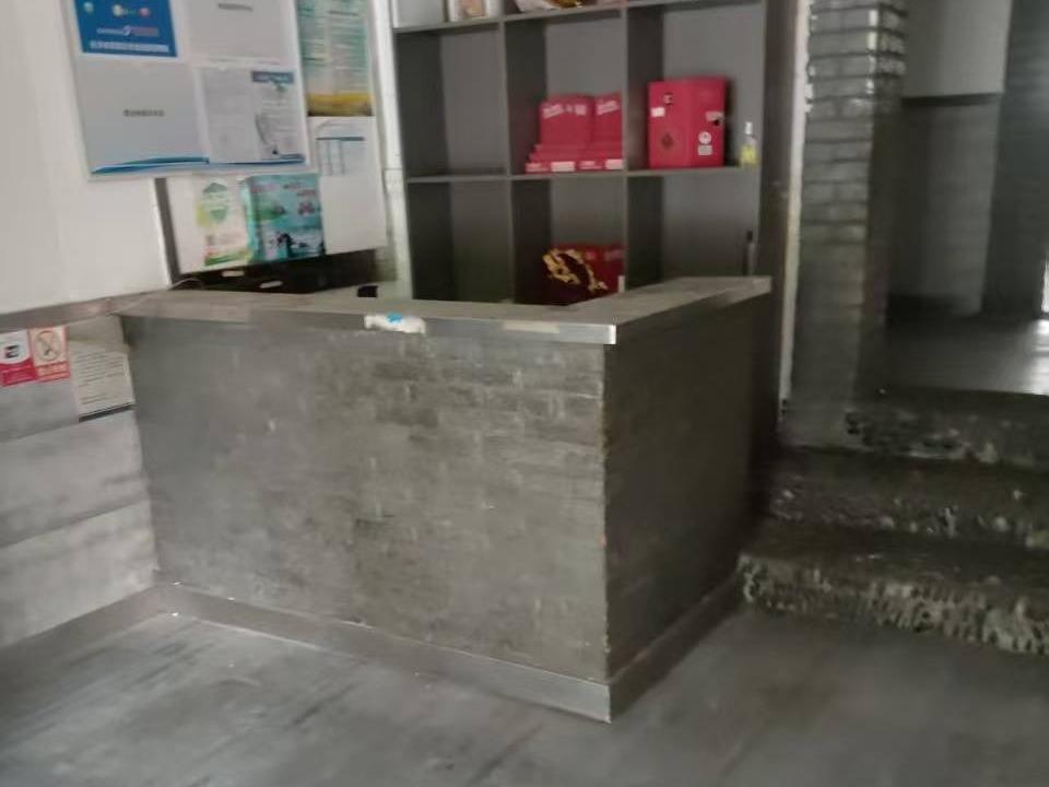 长沙市芙蓉区八一路南393号、395号门面出租(国资监测编号GR2026HN1003669)