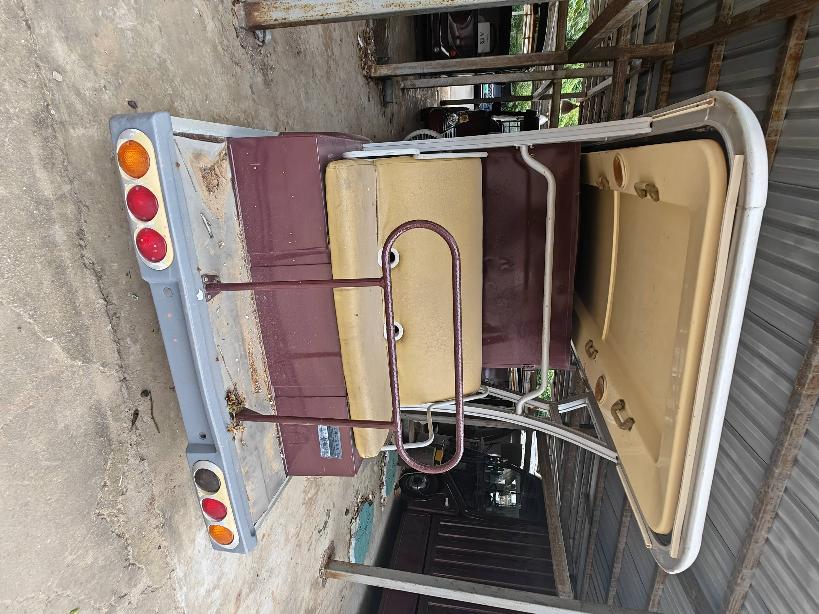 电动餐车、巡逻车各1辆转让公告