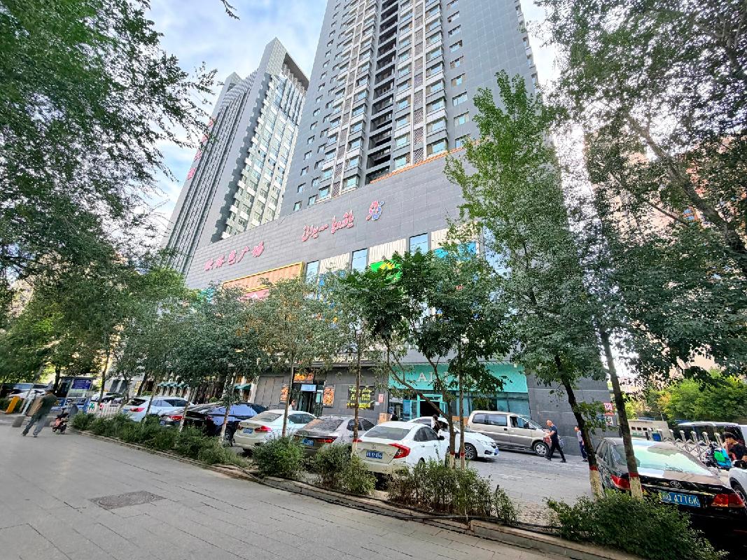 [乌鲁木齐市]乌鲁木齐市新资源地产投资开发有限公司租赁位于乌鲁木齐市天山区新华南路808号怡和大厦商业1至4层房产