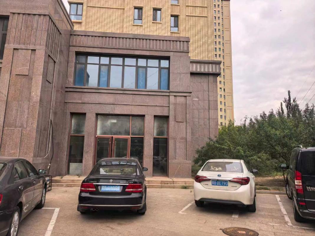 包头市九原区沙河西街2号街道泰华园1-109的商业服务用途房地产租赁项目