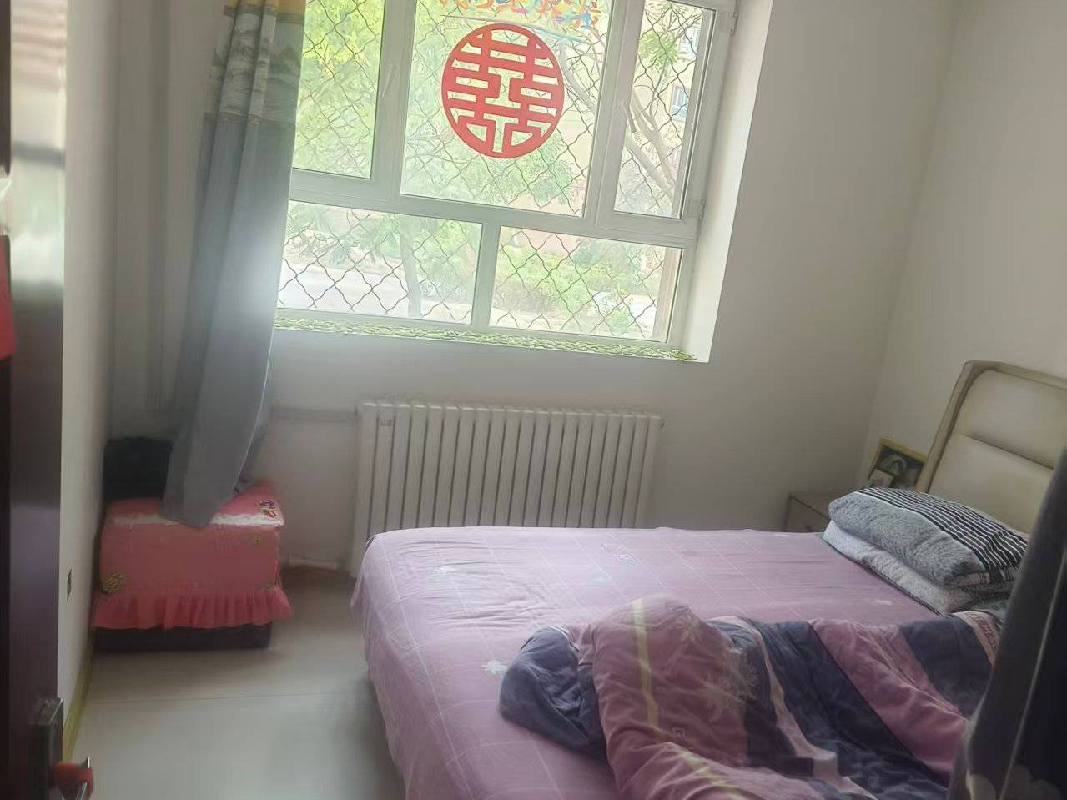 第四师创锦农资有限公司七十二团分公司位于72团镇江小区1号楼三单元101室（建筑面积95.36㎡）对外招租，租期一年