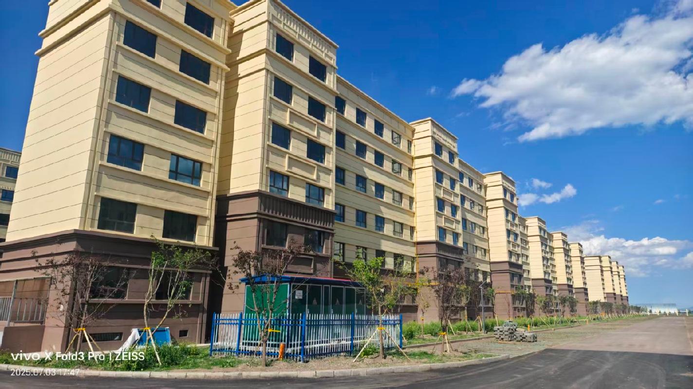 昭苏县住建局位于昭苏县东城区牧歌馨居及南城区平山佳苑小区内的1134套城镇保障性住房经营权对外承包（经营权二十年）