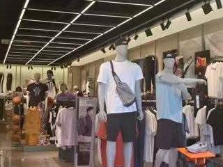 内蒙古农村商业银行股份有限公司杭锦后旗支行陕坝镇南二街百货大楼旁边砖混结构营业房屋一套房产转让市场询价