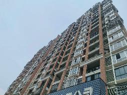 安庆市迎江区华中东路水岸花都小区A-3幢1单元21套住宅转让公告