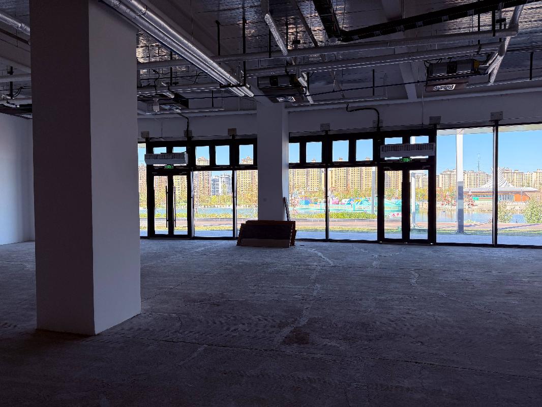 乌鲁木齐兴东文化公园投资发展有限公司租赁位于米东区轮台东路1488号米东区文体公园21处商业用房（二次挂牌）