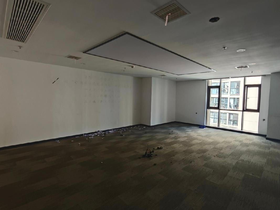 湖南省长沙市雨花区沙湾路239号紫台名苑7栋1001-01、02、06、07室房屋招租(国资监测编号GR2026HN1003696)