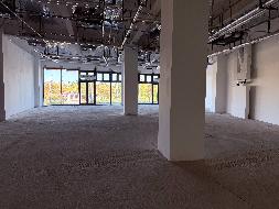 乌鲁木齐兴东文化公园投资发展有限公司租赁位于米东区轮台东路1488号米东区文体公园21处商业用房（二次挂牌）