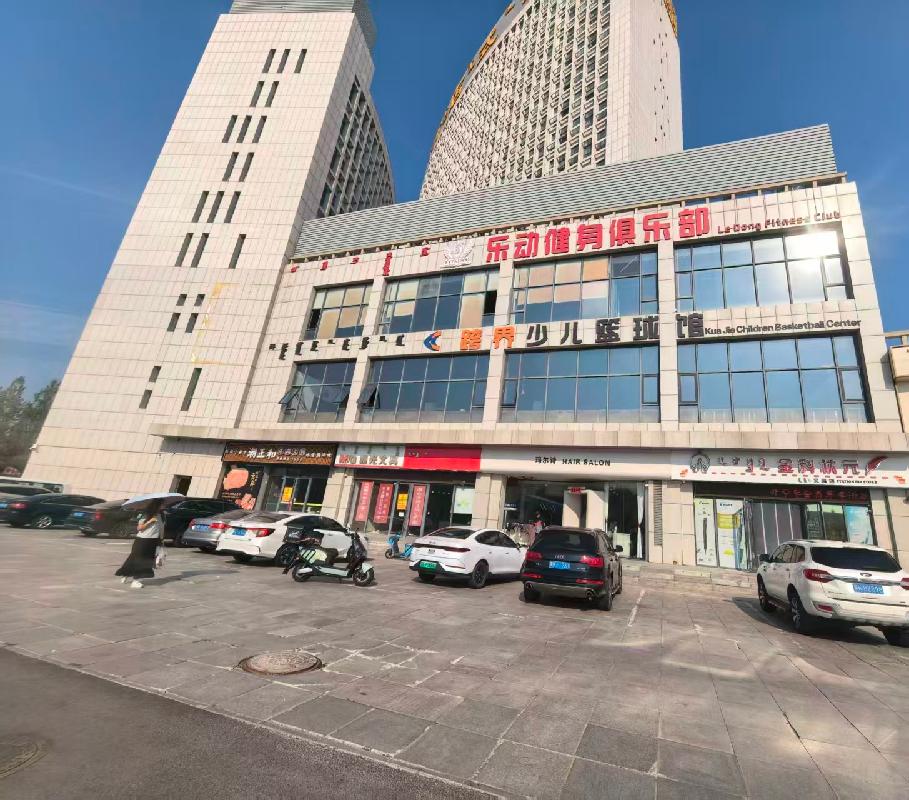 鄂尔多斯市康巴什区市府北街与民富路交汇处铭鑫酒店转让/出租询价