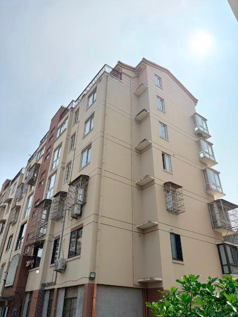 安庆市迎江区华中东路水岸花都小区C-11幢、C-13幢、C-14幢等16套住宅转让公告