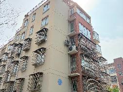 安庆市迎江区华中东路水岸花都小区C-11幢、C-13幢、C-14幢等16套住宅转让公告