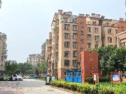 安庆市迎江区华中东路水岸花都小区C-11幢、C-13幢、C-14幢等16套住宅转让公告