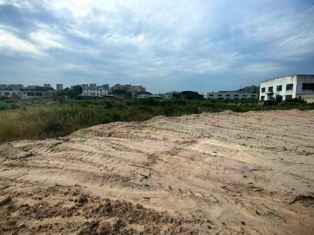[池州市]青阳县经济开发区河东园九子路北侧一宗23,069.59平方米工业用地土地使用权转让公告