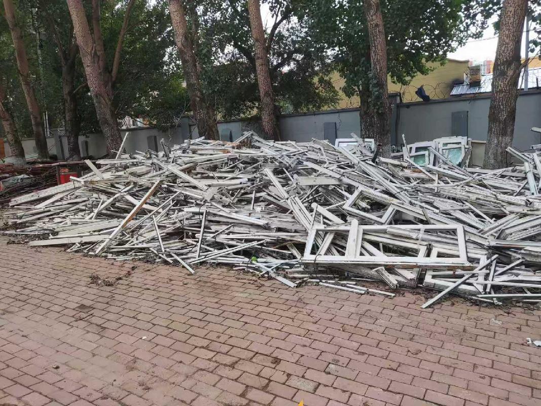 黑龙江农业工程职业技术大学破损塑钢窗等一批报废资产捆绑转让交易公告(国资监测编号GR2026HL2006513)