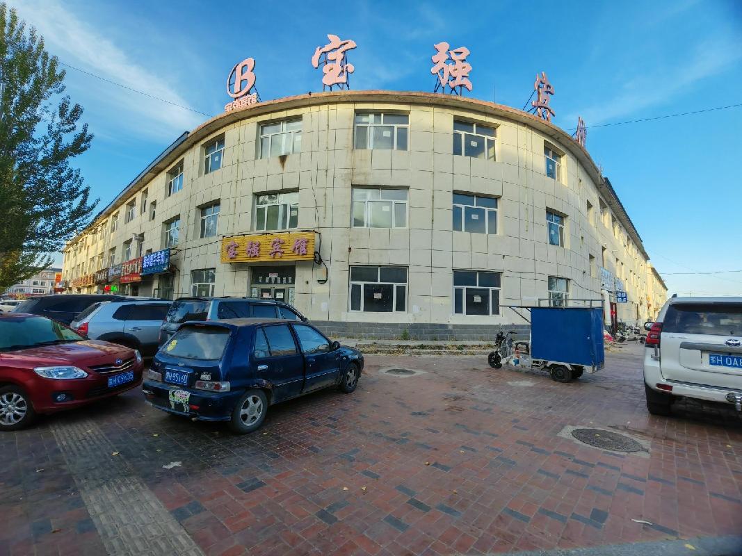 [锡林郭勒盟]多伦县多伦淖尔镇善因社区会盟大街汽车站前1号综合楼109-309铺商业房产询价