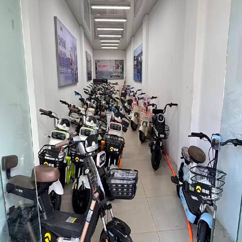 东胜区达拉特北路10号街坊区交通局家属楼4号楼13号公开转让（鄂尔多斯市东胜区发展和改革委员会）(国资监测编号GR2026NM1005047)