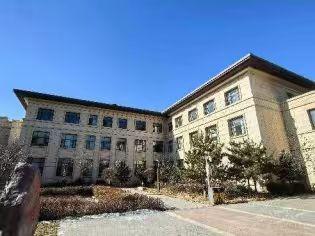 呼市高新技术企业孵化基地A3、A4、B1、C1、E区部分闲置办公房产出租（年租金底价7042240元，含税及水电暖费）(国资监测编号GR2026NM1004609)